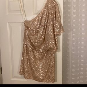 Jessica Simpson gold dress